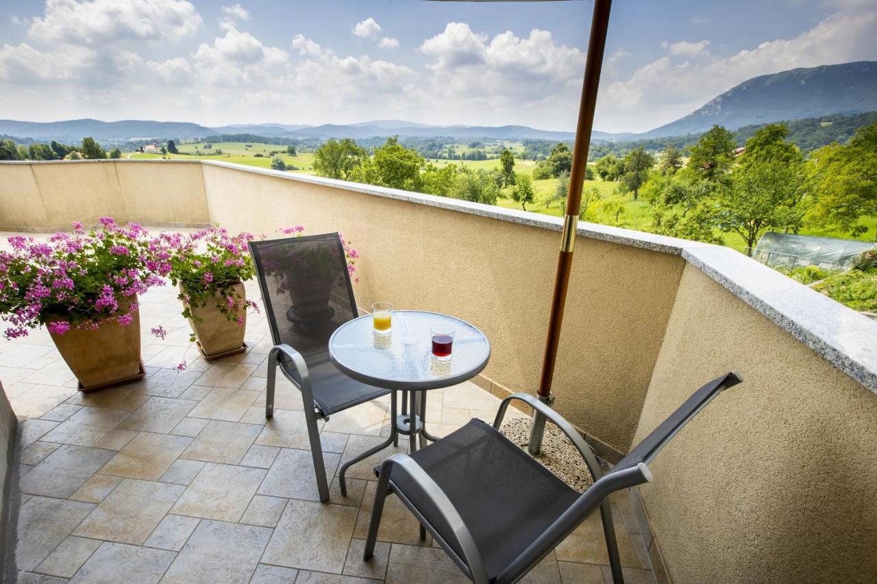 Village House St. Michael Postojna Εξωτερικό φωτογραφία